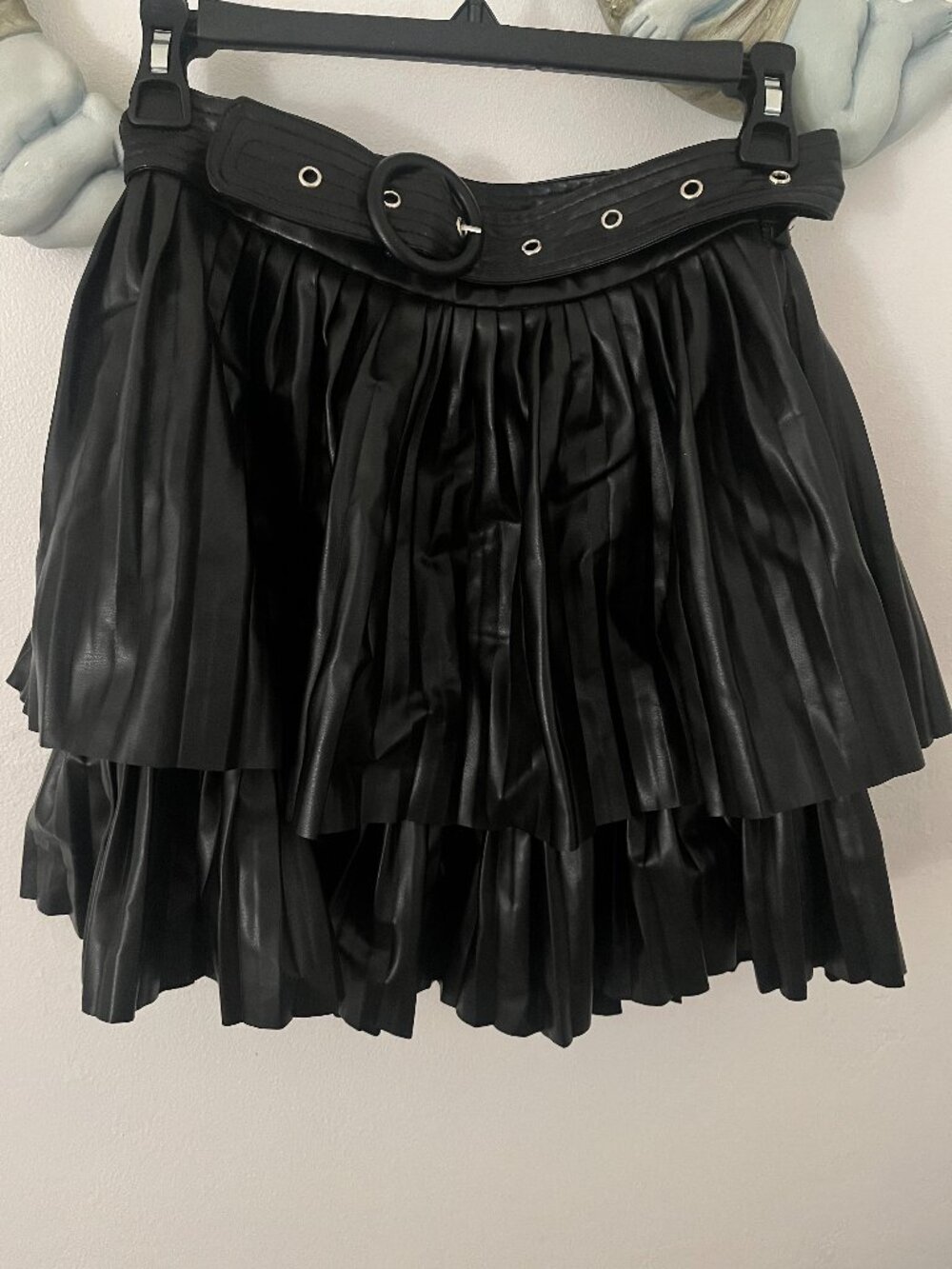 Black skirt